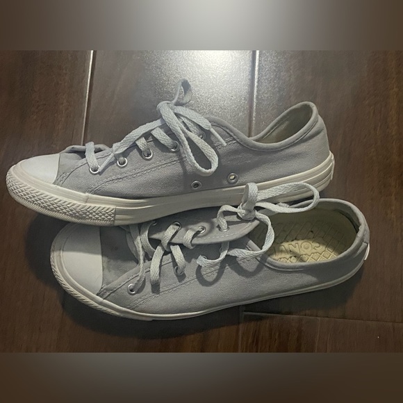 Converse - Picture 2 of 6